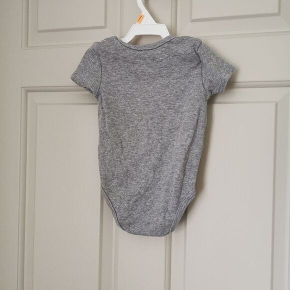 10/$10 Monkey Bars onesie size 3m - Picture 2 of 3